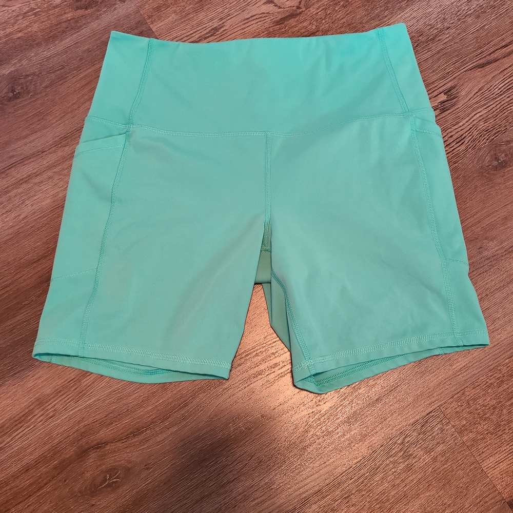 DSG Women's Athletic Shorts in Light Green